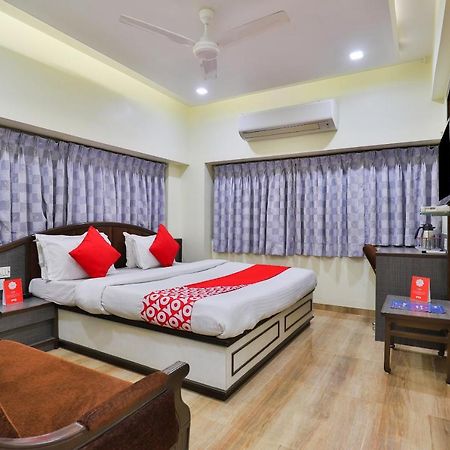 Oyo 17117 Hotel Rainbow Vadodara Dış mekan fotoğraf