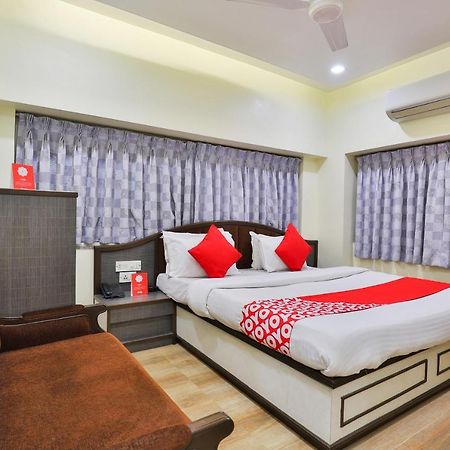 Oyo 17117 Hotel Rainbow Vadodara Dış mekan fotoğraf